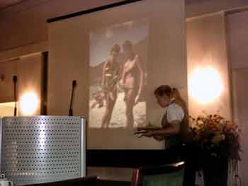 Bild 22-... mit erotischem R�ckblick?